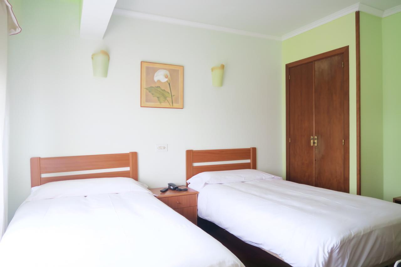 Hotel Camino Do Mar Urdilde Buitenkant foto